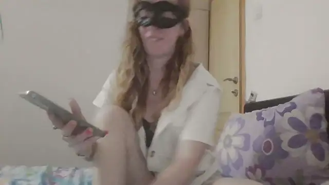 Snapshot of Margarita2500 chatting on 09-21-25, 02:24 Margarita2500 online show from 09-21-25, 02:24