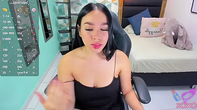 Snapshot of MOLLYSPENCER1 chatting on 10-28-25, 07:16 MOLLYSPENCER1 online show from 10-28-25, 07:16