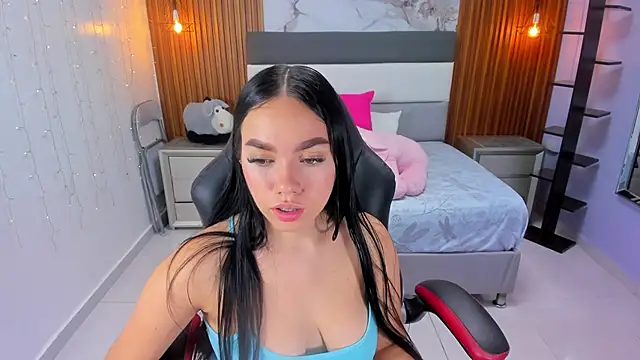 Snapshot of MOLLYSPENCER1 chatting on 11-07-25, 07:14 MOLLYSPENCER1 online show from 11-07-25, 07:14