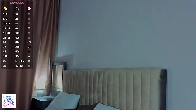 AngelenaCrittendon online show from 11-21-25, 06:17