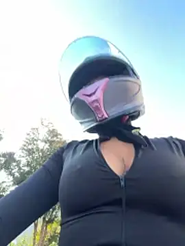 AlannaEvons online show from 02-11-26, 01:05