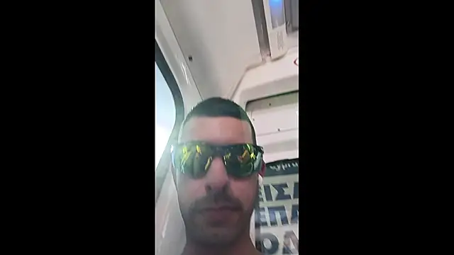 Snapshot of Greek_crazy_couple chatting on 10-08-25, 11:08 Greek crazy couple online show from 10-08-25, 11:08