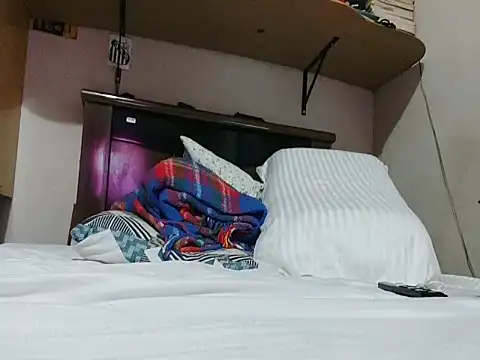 Snapshot of Sanwaldec chatting on 09-27-25, 01:05 Sanwaldec online show from 09-27-25, 01:05