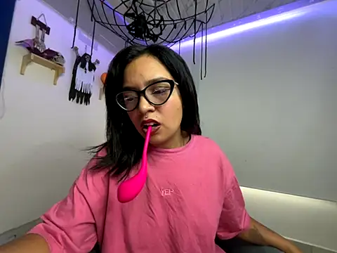 Snapshot of amanne_misa chatting on 11-06-25, 09:48 amanne misa online show from 11-06-25, 09:48