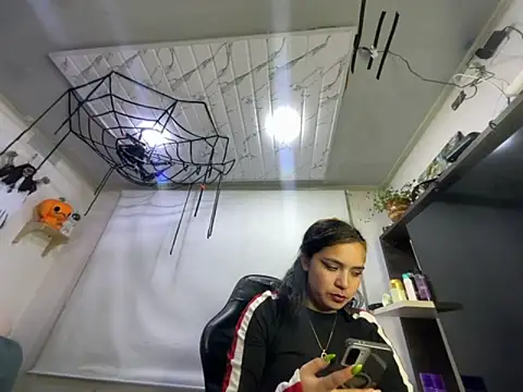 Snapshot of amanne_misa chatting on 11-21-25, 01:48 amanne misa online show from 11-21-25, 01:48