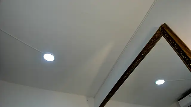 AnnieVegga online show from 10-21-25, 03:13