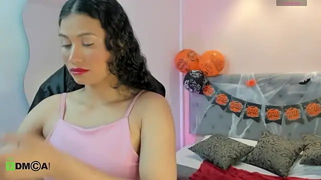 Snapshot of sweetrose_01 chatting on 10-30-25, 02:51 sweetrose 01 online show from 10-30-25, 02:51