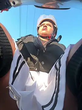 -Mia1 online show from 02-25-26, 12:04