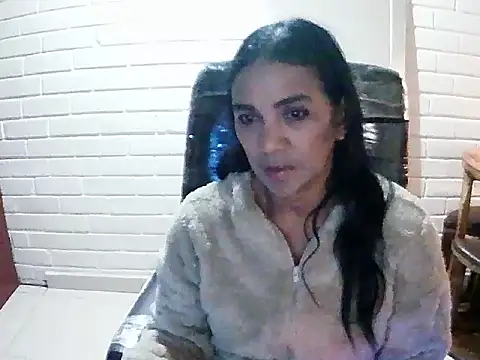 MiiaVelasquez online show from 10-15-25, 03:39