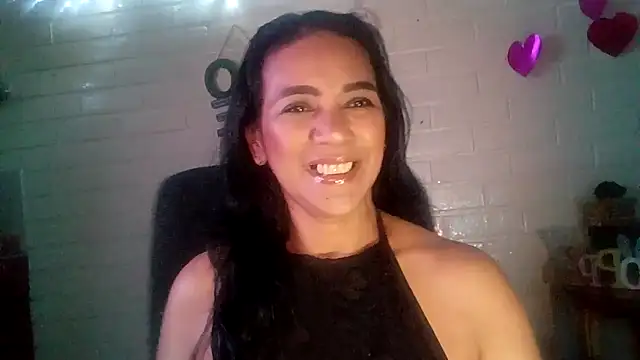 Snapshot of MiiaVelasquez chatting on 03-14-26, 05:13 MiiaVelasquez online show from 03-14-26, 05:13