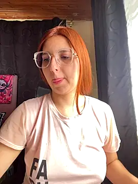 CoraVibes online show from 10-11-25, 12:58