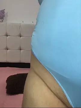 Kuromy x online show from 04-21-26, 06:23