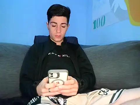 Newbrian20 online show from 09-30-25, 02:16