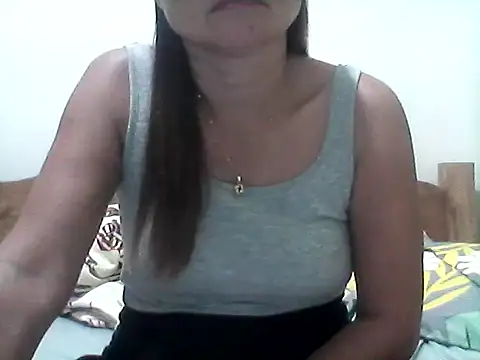 nathalie0045 online show from 03-06-26, 08:16