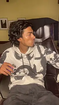 thecatfish online show from 11-19-25, 05:13