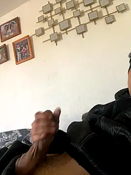 Arce92 online show from 10-31-25, 07:48