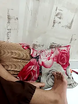 cute parii  online show from 09-18-25, 08:33