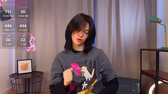 Snapshot of PamilaGrassle chatting on 10-03-25, 04:09 PamilaGrassle online show from 10-03-25, 04:09