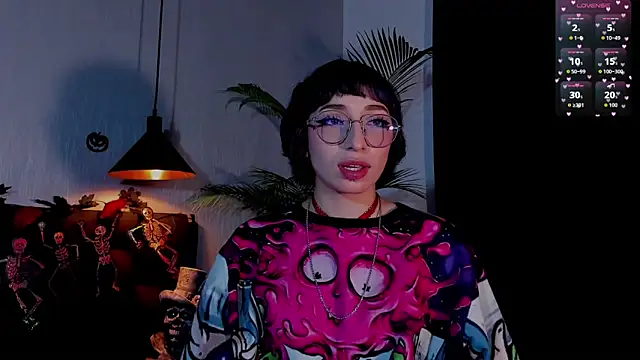 Snapshot of Lexyy_Bluee chatting on 10-12-25, 06:34 Lexyy Bluee online show from 10-12-25, 06:34