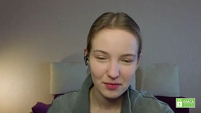 HongTomczak online show from 04-24-26, 07:44