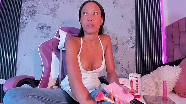 Snapshot of Mia_Duarte1 chatting on 10-16-25, 07:26 Mia Duarte1 online show from 10-16-25, 07:26