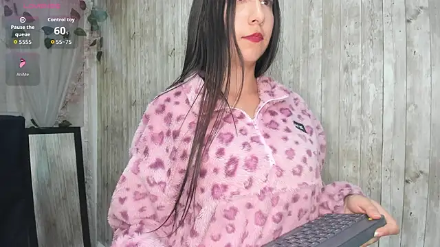 Sophi Thaylorr online show from 09-11-25, 12:49