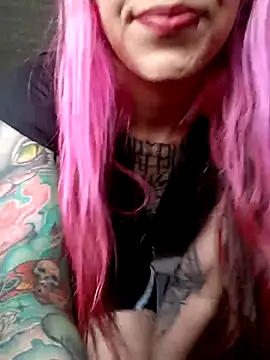 Snapshot of Meganhynde chatting on 09-26-25, 07:51 Meganhynde online show from 09-26-25, 07:51