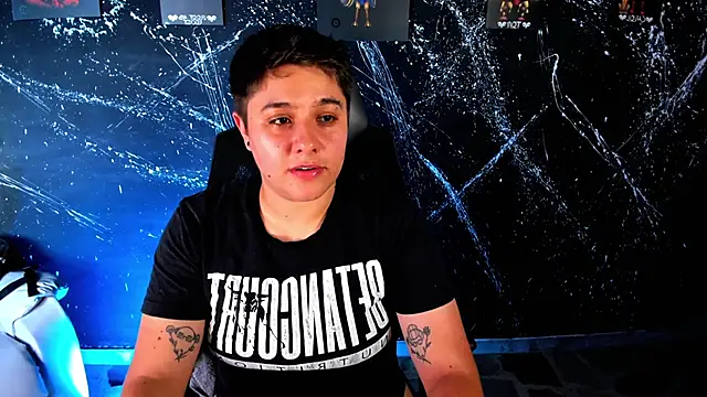 Snapshot of IanGilbert chatting on 09-08-25, 09:03 IanGilbert online show from 09-08-25, 09:03