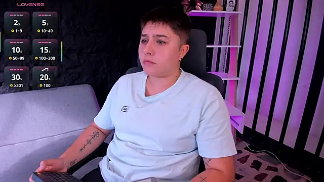 Snapshot of IanGilbert chatting on 10-03-25, 08:50 IanGilbert online show from 10-03-25, 08:50