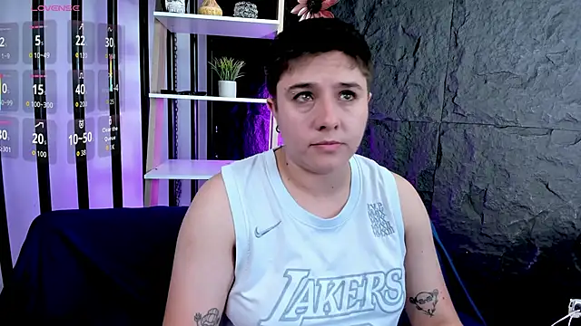 Snapshot of IanGilbert chatting on 10-16-25, 09:27 IanGilbert online show from 10-16-25, 09:27