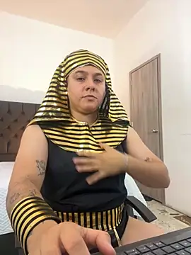 Snapshot of IanGilbert chatting on 10-30-25, 08:53 IanGilbert online show from 10-30-25, 08:53