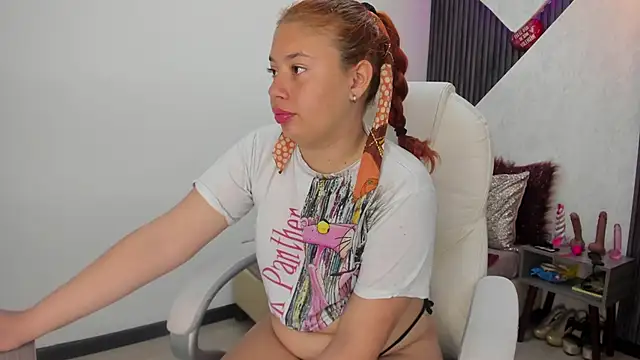 roxana santini online show from 11-15-25, 03:52