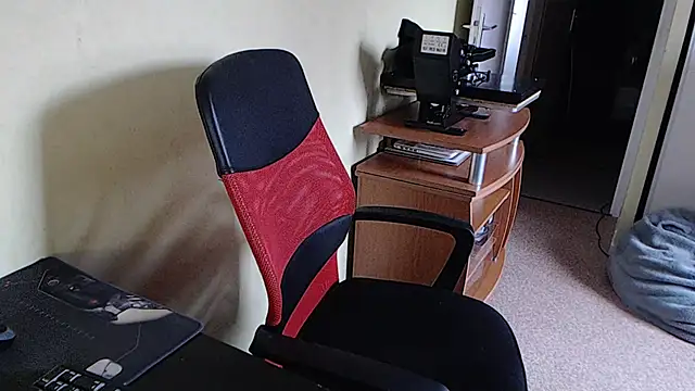 Snapshot of blueandwhite1 chatting on 02-21-25, 03:32 blueandwhite1 online show from 02-21-25, 03:32