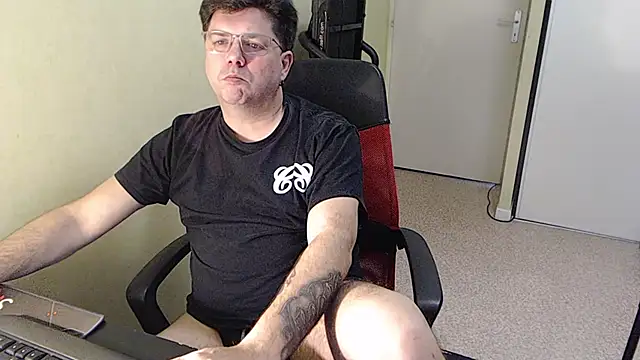 blueandwhite1 online show from 01-31-26, 10:19