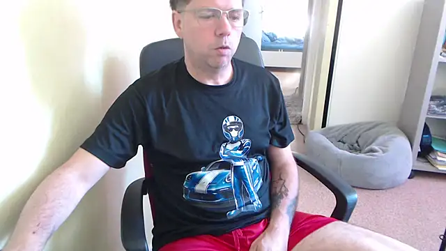 blueandwhite1 online show from 06-03-26, 07:11