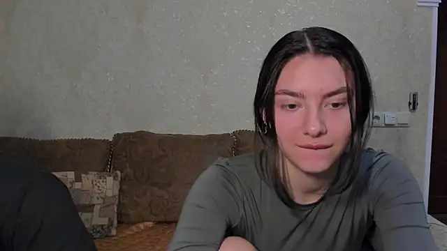 Snapshot of muuur_fam chatting on 09-14-25, 09:47 muuur fam online show from 09-14-25, 09:47