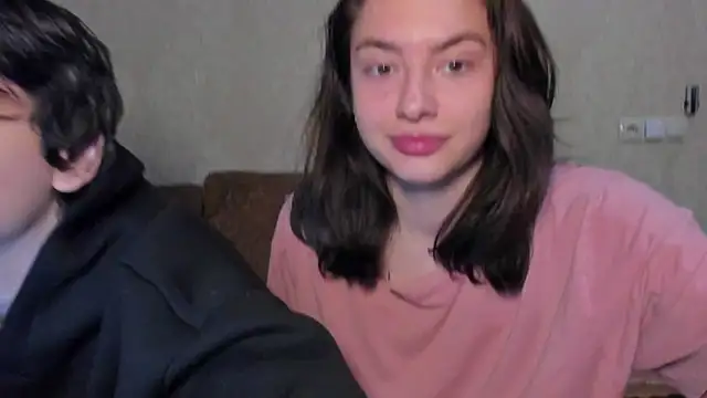 Snapshot of muuur_fam chatting on 09-22-25, 08:44 muuur fam online show from 09-22-25, 08:44