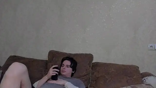 Snapshot of muuur_fam chatting on 09-30-25, 08:14 muuur fam online show from 09-30-25, 08:14