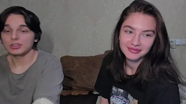 Snapshot of muuur_fam chatting on 10-04-25, 05:44 muuur fam online show from 10-04-25, 05:44