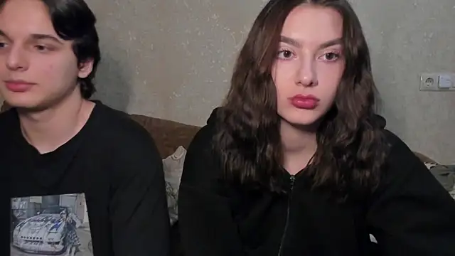 Snapshot of muuur_fam chatting on 10-07-25, 09:34 muuur fam online show from 10-07-25, 09:34