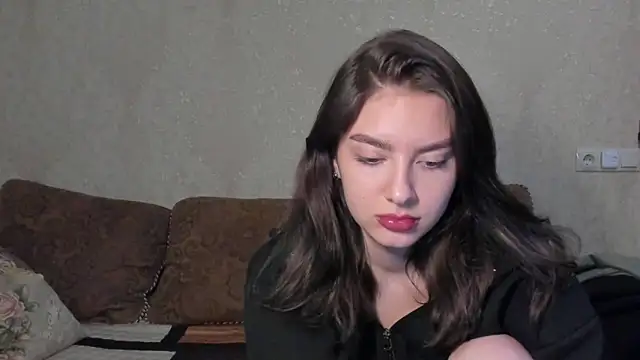 Snapshot of muuur_fam chatting on 10-09-25, 05:33 muuur fam online show from 10-09-25, 05:33