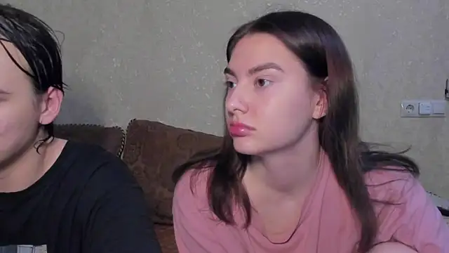 Snapshot of muuur_fam chatting on 10-11-25, 09:46 muuur fam online show from 10-11-25, 09:46