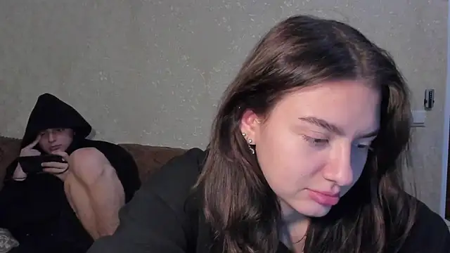 Snapshot of muuur_fam chatting on 10-13-25, 09:15 muuur fam online show from 10-13-25, 09:15