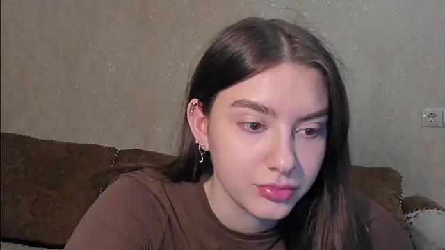 Snapshot of muuur_fam chatting on 11-26-25, 06:42 muuur fam online show from 11-26-25, 06:42