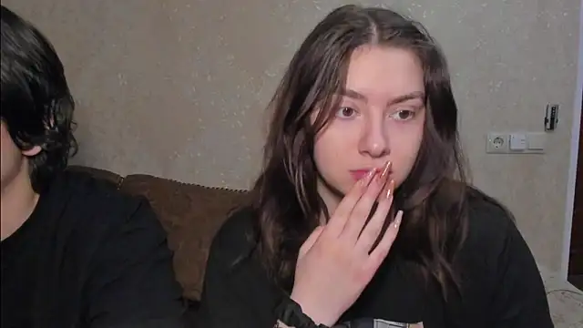 Snapshot of muuur_fam chatting on 12-02-25, 07:09 muuur fam online show from 12-02-25, 07:09