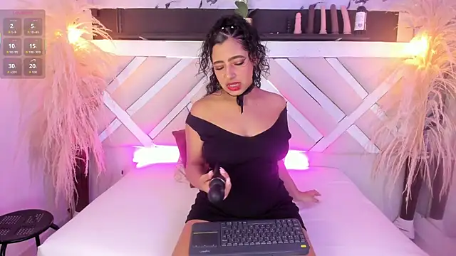 Zoe-Johnson  online show from 04-16-26, 10:01