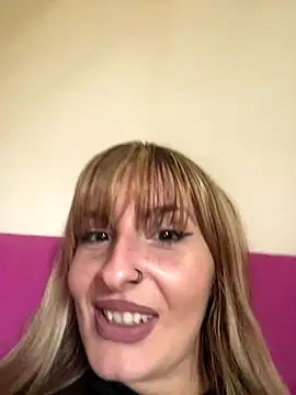 Sexy Bulgarian woman online show from 10-22-25, 09:09