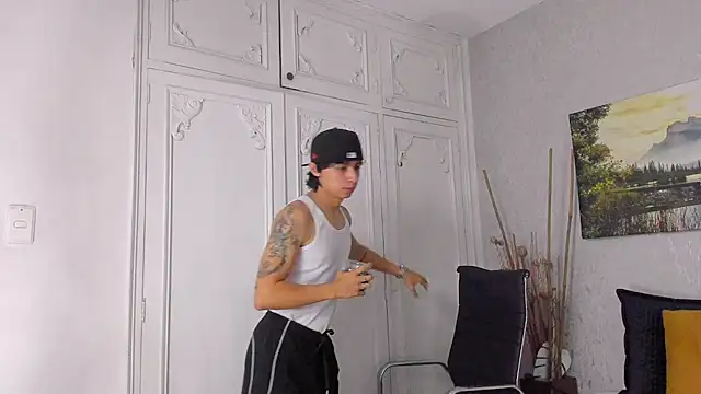 Tyler durten online show from 04-10-26, 03:23