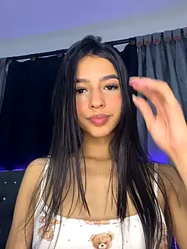 Snapshot of katy_cutie_ chatting on 10-14-25, 05:30 katy cutie  online show from 10-14-25, 05:30