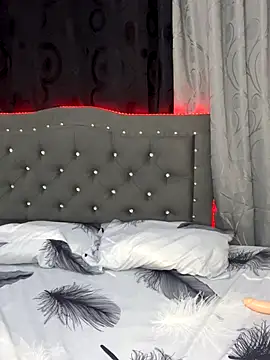 Snapshot of katy_cutie_ chatting on 10-16-25, 03:51 katy cutie  online show from 10-16-25, 03:51